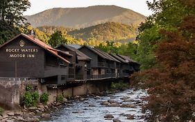 Historic Rocky Waters Inn, A Small Luxury Hotel